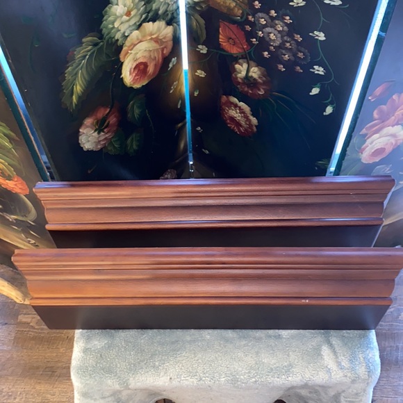 Floating shelves - Picture 4 of 5